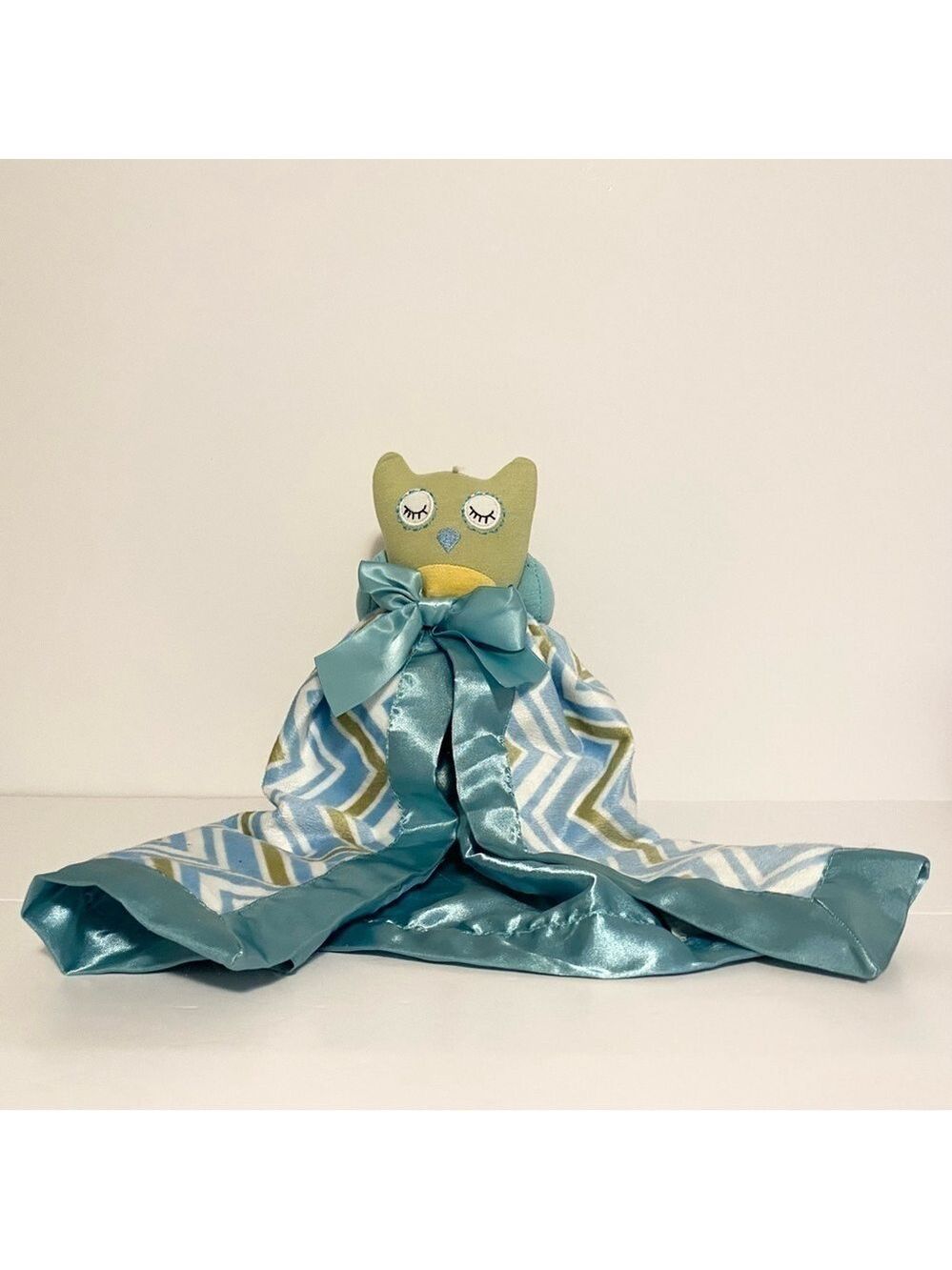 Cocalo Green Owl Baby Lovey Blanket Print Bow Chevron Satin Lined Security Blue